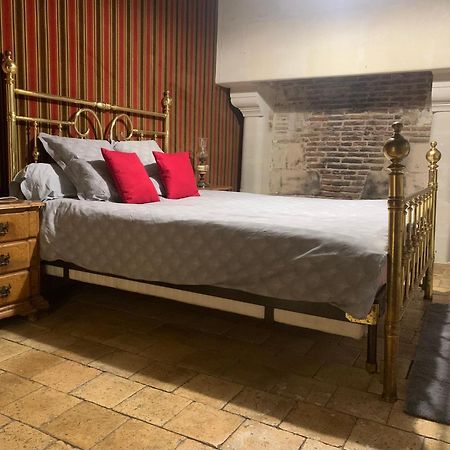 La Grange D Ave Hotel Luynes  ภายนอก รูปภาพ